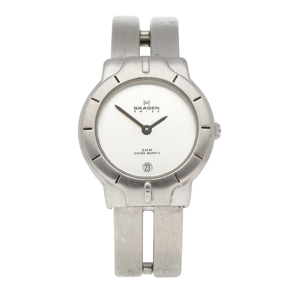 Reloj Skagen para dama en acero inoxidable.