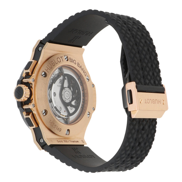 Reloj Hublot para caballero modelo Big Bang vistas en oro rosa 18 kilates.