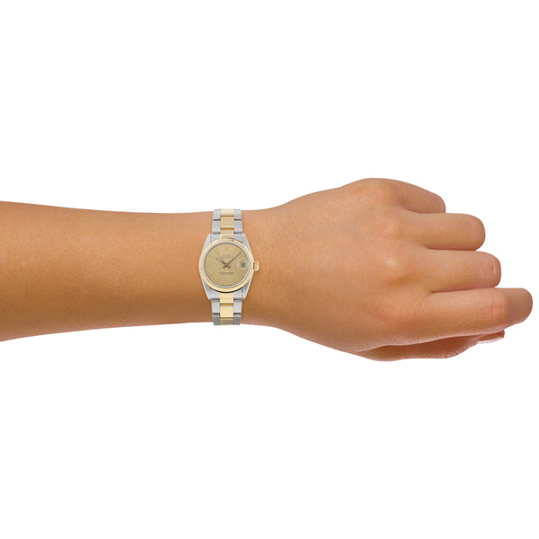 Reloj Rolex para dama modelo Oyster Perpetual DateJust vistas en oro amarillo 18 kilates.