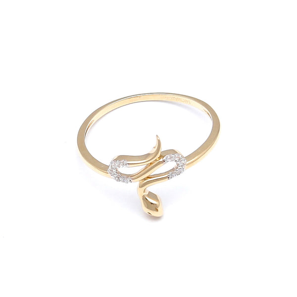 Anillo liso motivo serpiente con circonias en oro amarillo 14 kilates.