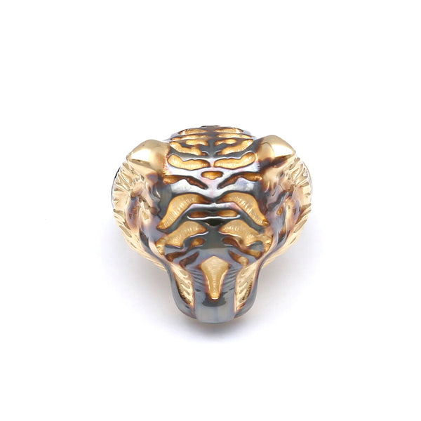 Anillo hueco calado motivo felino con esmalte en oro amarillo 14 kilates.