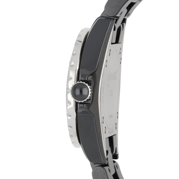 Reloj Chanel para dama modelo J12.