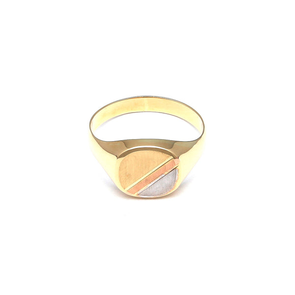 Anillo tipo sello en oro amarillo 14 kilates.