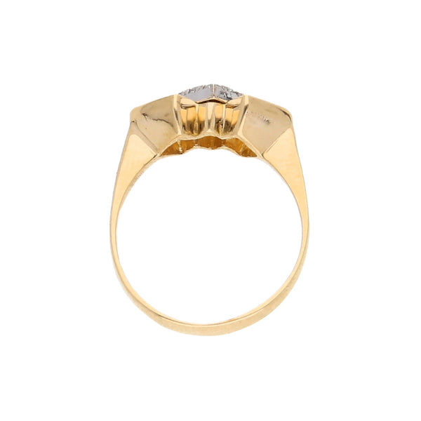 Anillo calado con circonias en oro amarillo 14 kilates.