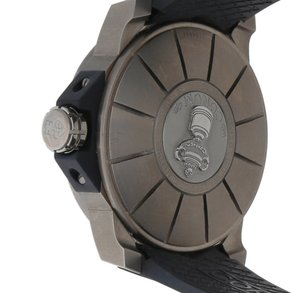 Reloj Corum para caballero modelo Admirals Cup Competition.