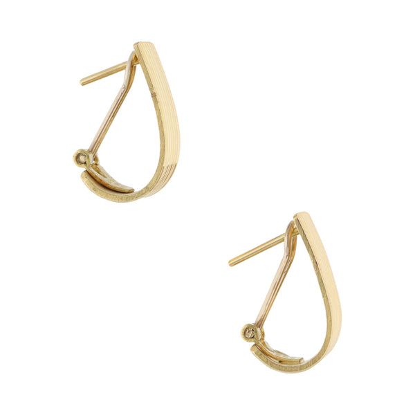 Aretes acanalados en oro amarillo 18 kilates.