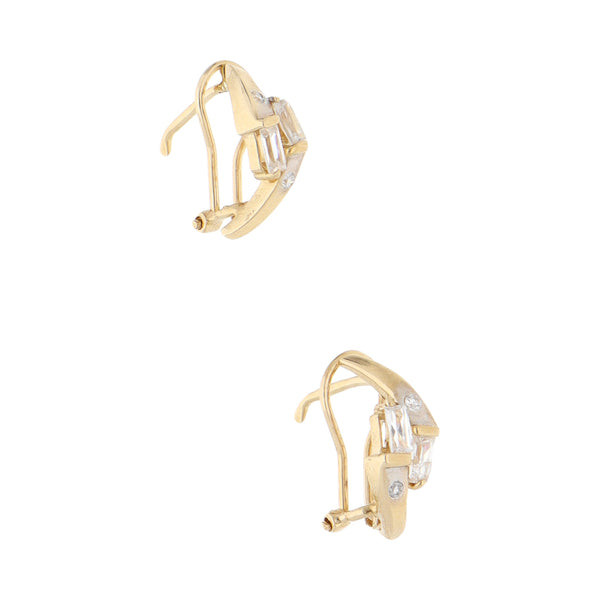 Aretes diseño especial con circonias en oro amarillo 14 kilates.