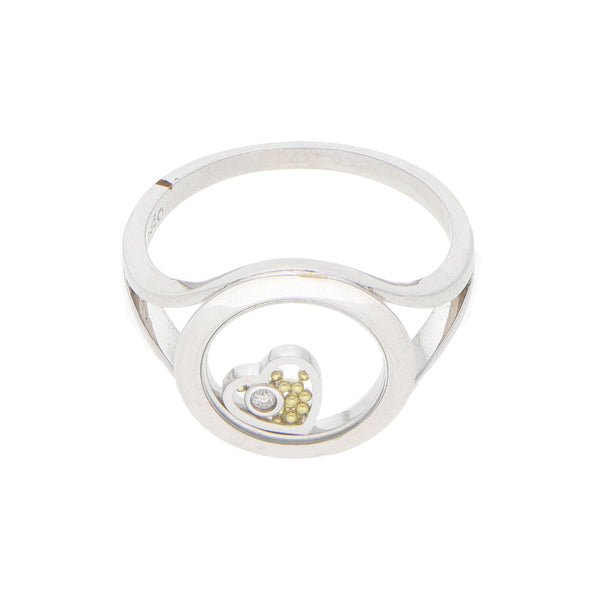 Anillo diseño especial con aplicación motivo corazón, esferas, diamante y cristal en oro dos tonos 14 kilates.