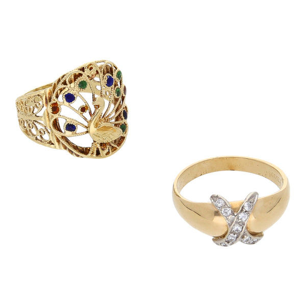 Anillo calado motivo pavo real con esmalte en oro amarillo y anillo diseño especial con circonias en oro dos tonos 14 kilates.