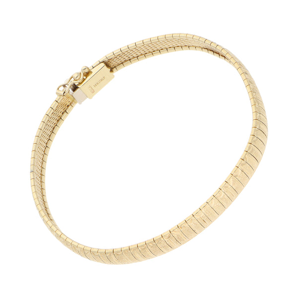 Pulsera eslabón panza de víbora en oro amarillo 14 kilates.