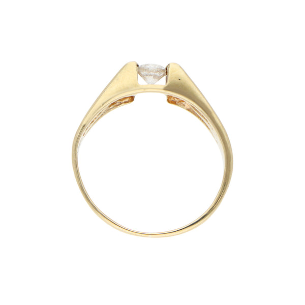 Anillo diseño especial con circonia en oro amarillo 14 kilates.