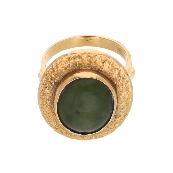 Anillo diseño especial con sintético en oro amarillo 14 kilates.