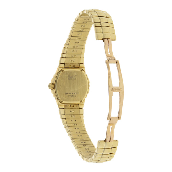 Reloj Piaget para dama modelo Tanagra en oro amarillo 18 kilates.