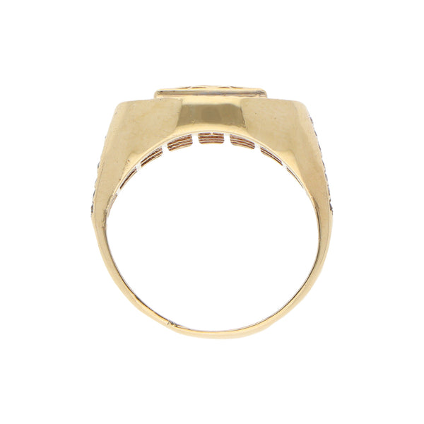 Anillo estilizado con sintéticos en oro amarillo 14 kilates.