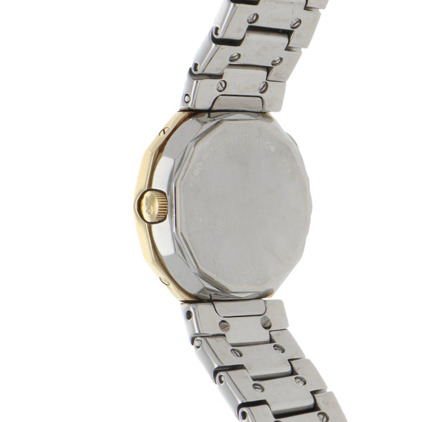 Reloj Corum para dama modelo Admiral´s Cup vistas en oro amarillo 18 kilates.