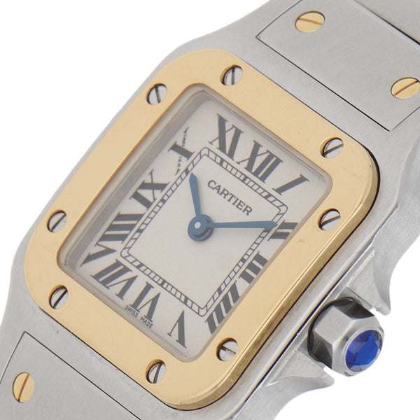 Reloj Cartier para dama modelo Santos Galbée vistas en oro amarillo 18 kilates.