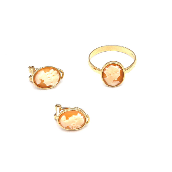 Juego de anillo y aretes diseño especial motivo dama con corniolas en oro amarillo 14 kilates.