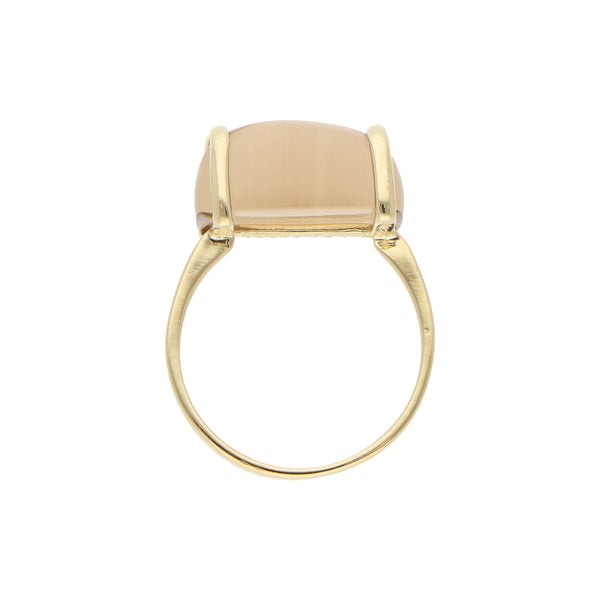 Anillo estilizado con sintético en oro amarillo 14 kilates.