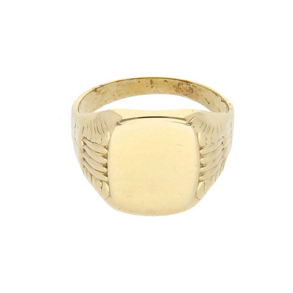 Anillo tipo sello en oro amarillo 14 kilates.