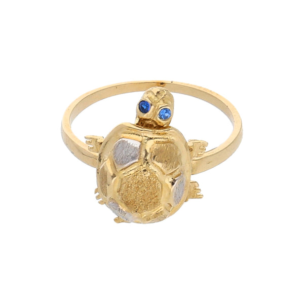 Anillo diseño especial motivo tortuga con sintéticos en oro amarillo 14 kilates.