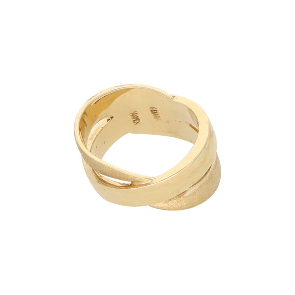 Anillo estilizado en oro amarillo 14 kilates.