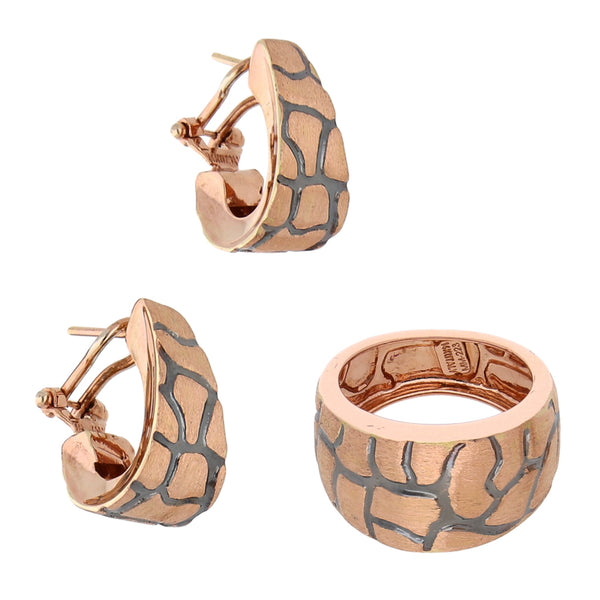 Juego de anillo y aretes diseño especial con esmalte en oro rosa 14 kilates.