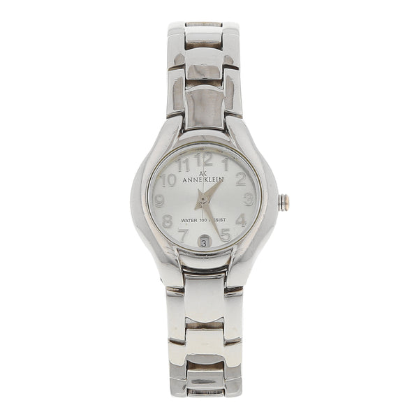 Reloj Anne Klein para dama en acero inoxidable.