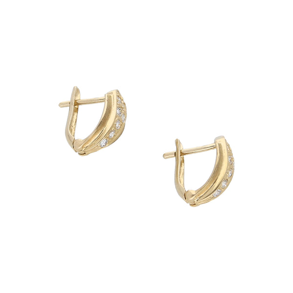 Aretes diseño especial con sintéticos en oro amarillo 14 kilates.