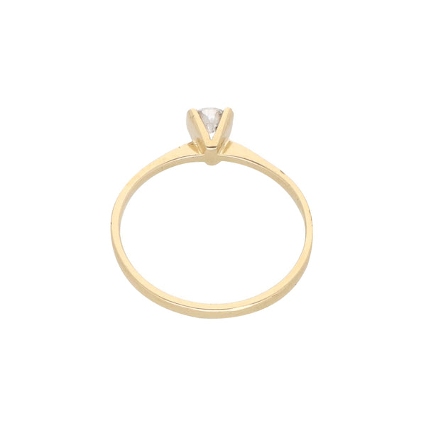 Anillo solitario con diamante en oro amarillo 14 kilates.