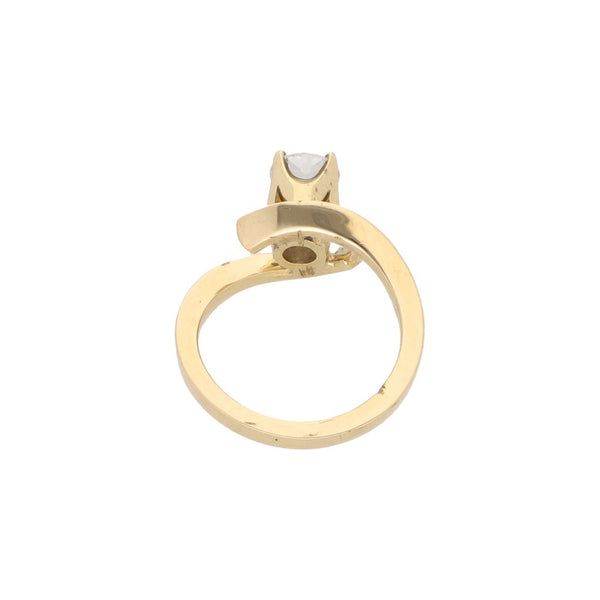 Anillo solitario con circonia en oro amarillo 14 kilates.