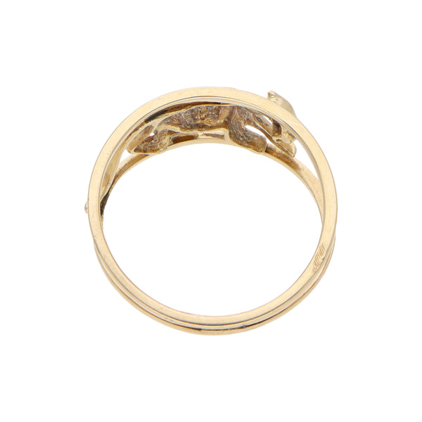 Anillo calado motivo felino en oro amarillo 14 kilates.