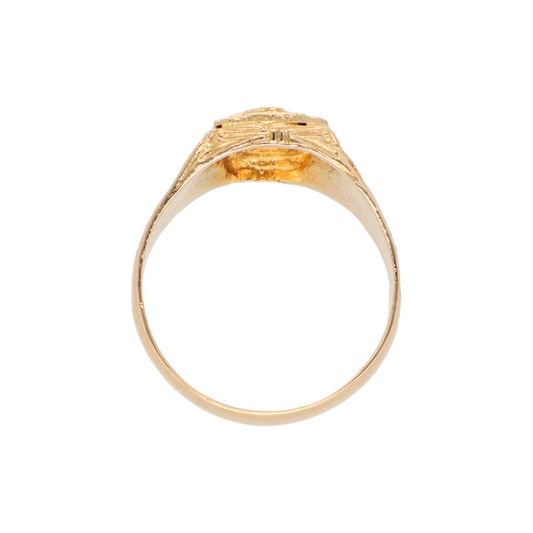 Anillo tipo sello motivo árbol en oro amarillo 18 kilates.