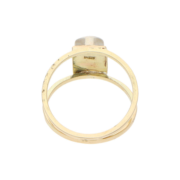 Anillo diseño especial con esmeralda, rubí y zafiro en oro amarillo 14 kilates.