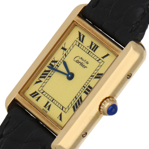 Reloj Cartier para dama/unisex modelo Tank Solo caja en oro amarillo 18 kilates.