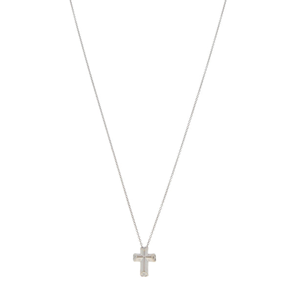 Gargantilla eslabón cruzado con cruz y diamantes firma Tiffany & Co. colección Paloma Picasso en oro blanco 18 kilates.