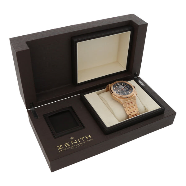 Reloj Zenith para caballero modelo Defy El Primero 21 en oro rosa de 18 kilates.