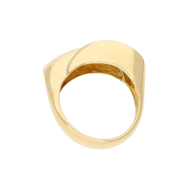 Anillo diseño especial en oro amarillo 18 kilates.