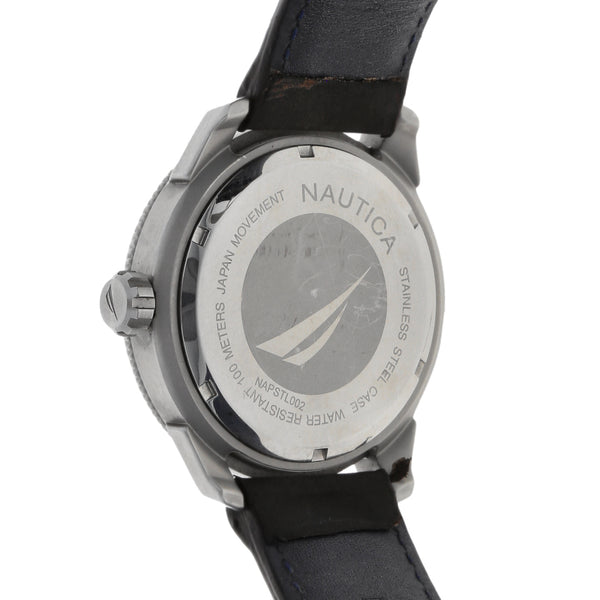 Reloj Nautica para caballero caja en acero inoxidable correa piel.