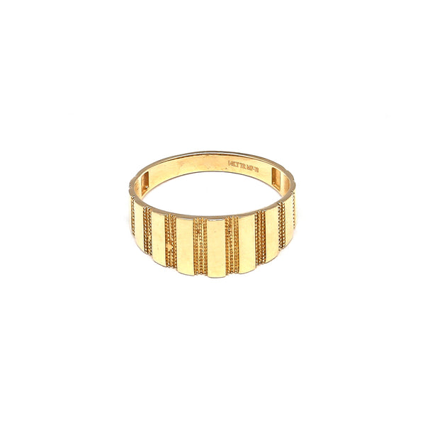 Anillo acanalado en oro amarillo 14 kilates.