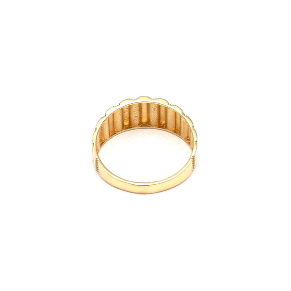 Anillo acanalado en oro amarillo 14 kilates.