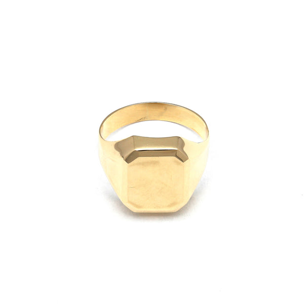 Anillo tipo sello en oro amarillo 14 kilates.