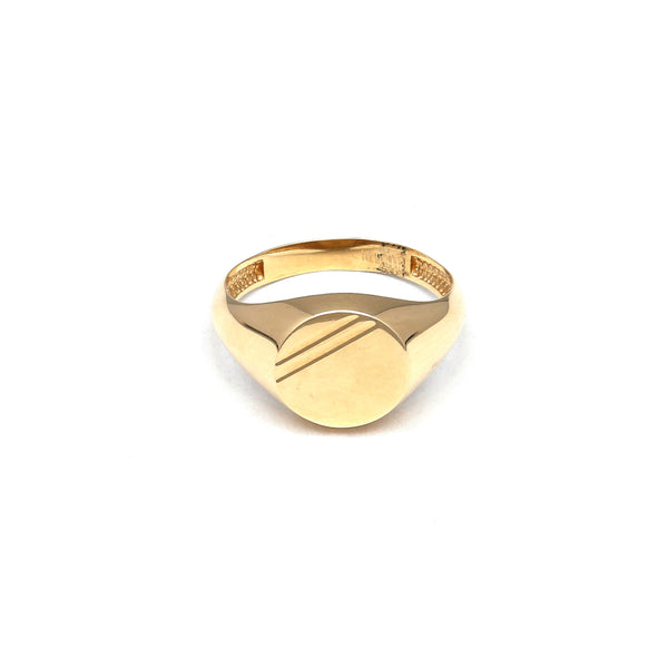 Anillo tipo sello en oro amarillo 14 kilates.