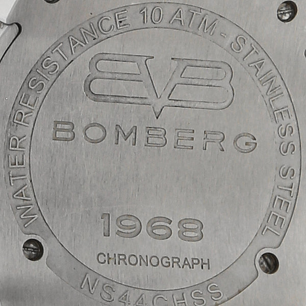 Reloj Bomberg para caballero modelo Bolt 1968.