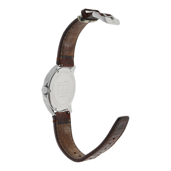 Reloj Tommy Hilfiger para caballero caja acero inoxidable correa piel.