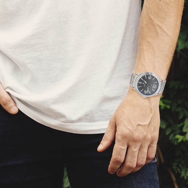 Reloj Tommy Hilfiger para caballero en acero inoxidable.