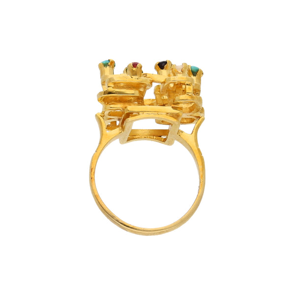 Anillo diseño especial con zafiro, rubíes, turquesas, esmeralda y ópalos en oro amarillo 18 kilates.