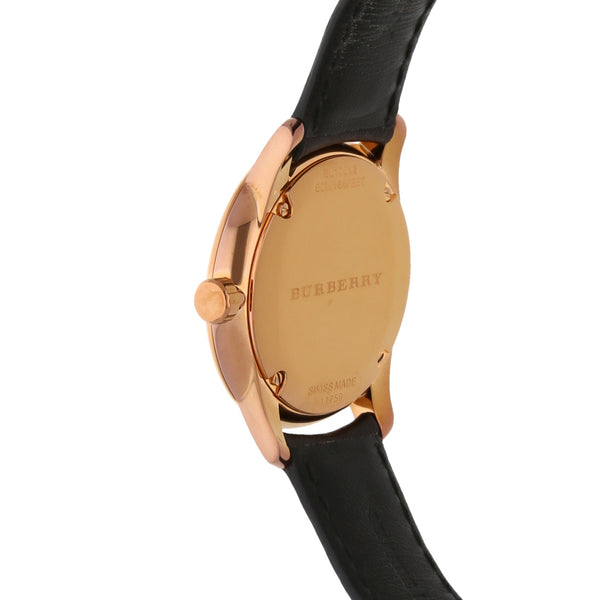 Reloj Burberry para caballero en acero vistas chapa correa piel.