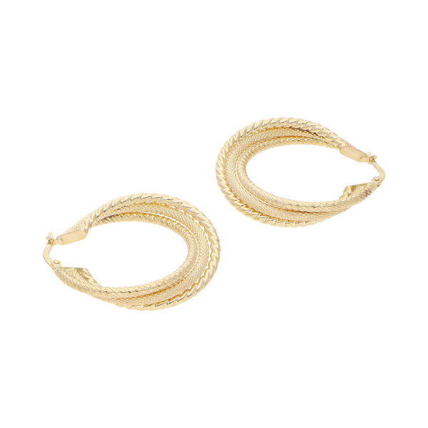 Arracadas diseño especial en oro amarillo 14 kilates.