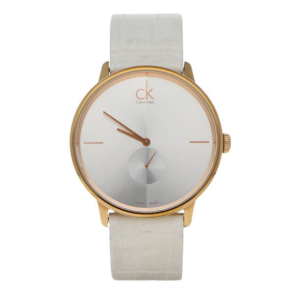 Reloj Calvin Klein para dama caja en acero chapa correa piel.