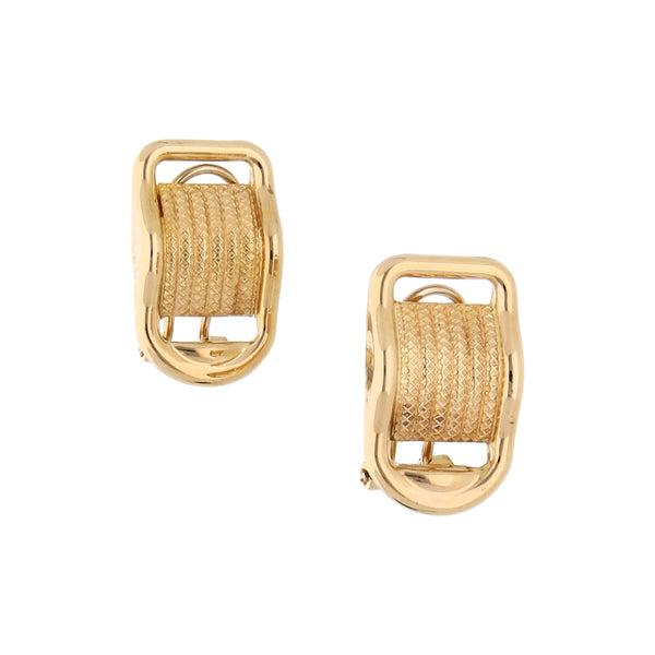 Aretes laminados en oro amarillo 14 kilates.